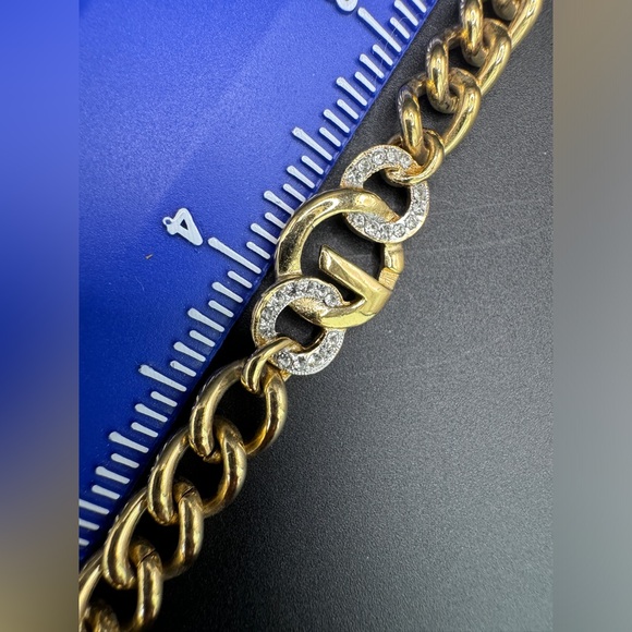 LOT 1616 18K gold plated Givenchy vintage bracelet - Picture 5 of 6